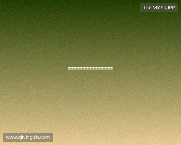 滕哈格使用无人机录制训练视频并通过屏幕与球员深入分析战术演练 滕哈格使用无人机录制训练视频并通过屏幕与球员深入分析战术演练